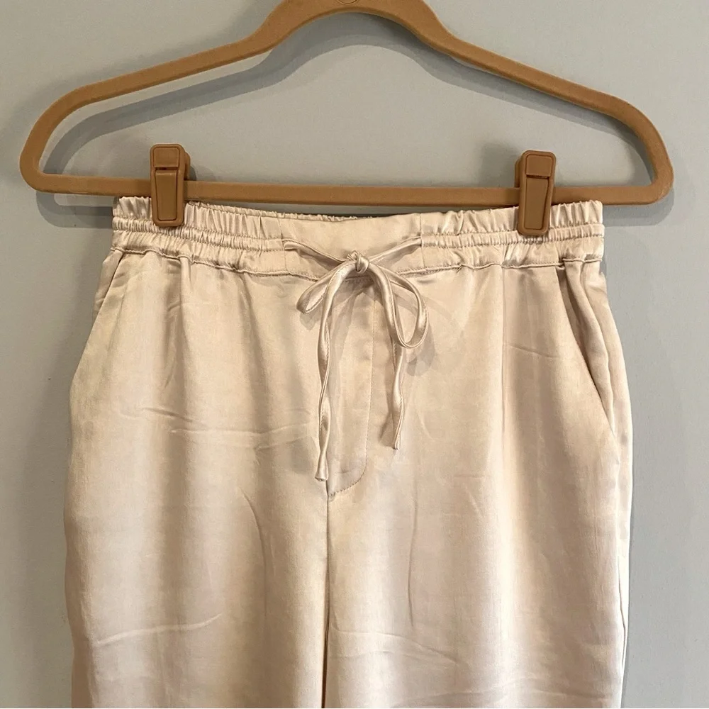 Skies are Blue cream sateen ankle length drawstring pants size XS